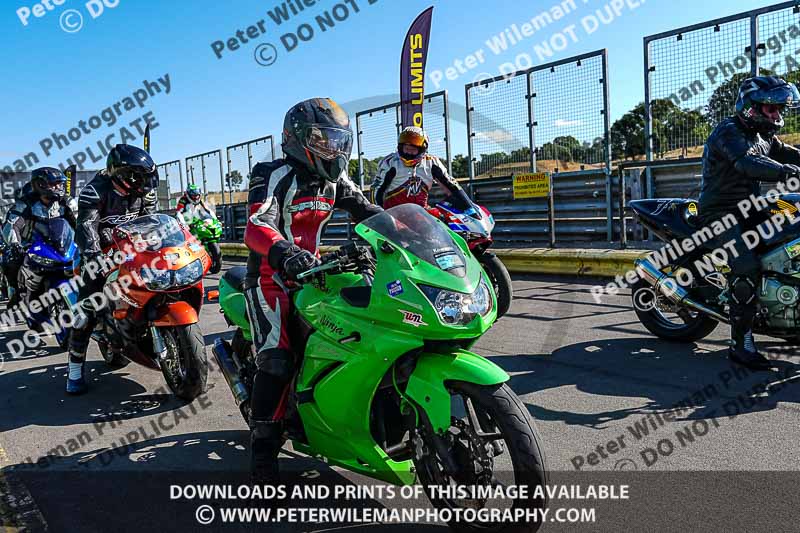 enduro digital images;event digital images;eventdigitalimages;mallory park;mallory park photographs;mallory park trackday;mallory park trackday photographs;no limits trackdays;peter wileman photography;racing digital images;trackday digital images;trackday photos